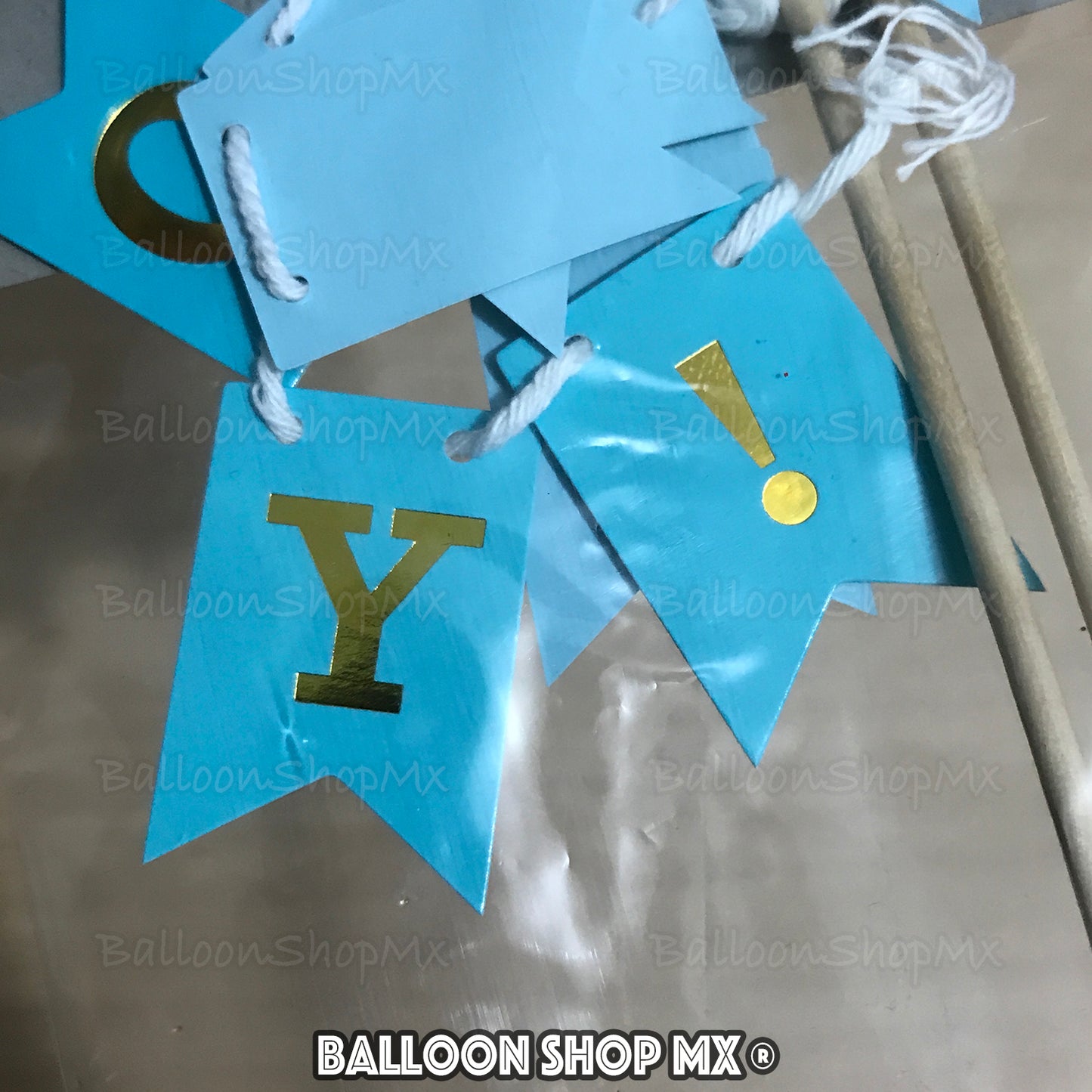 Letrero para pastel "It's a boy"