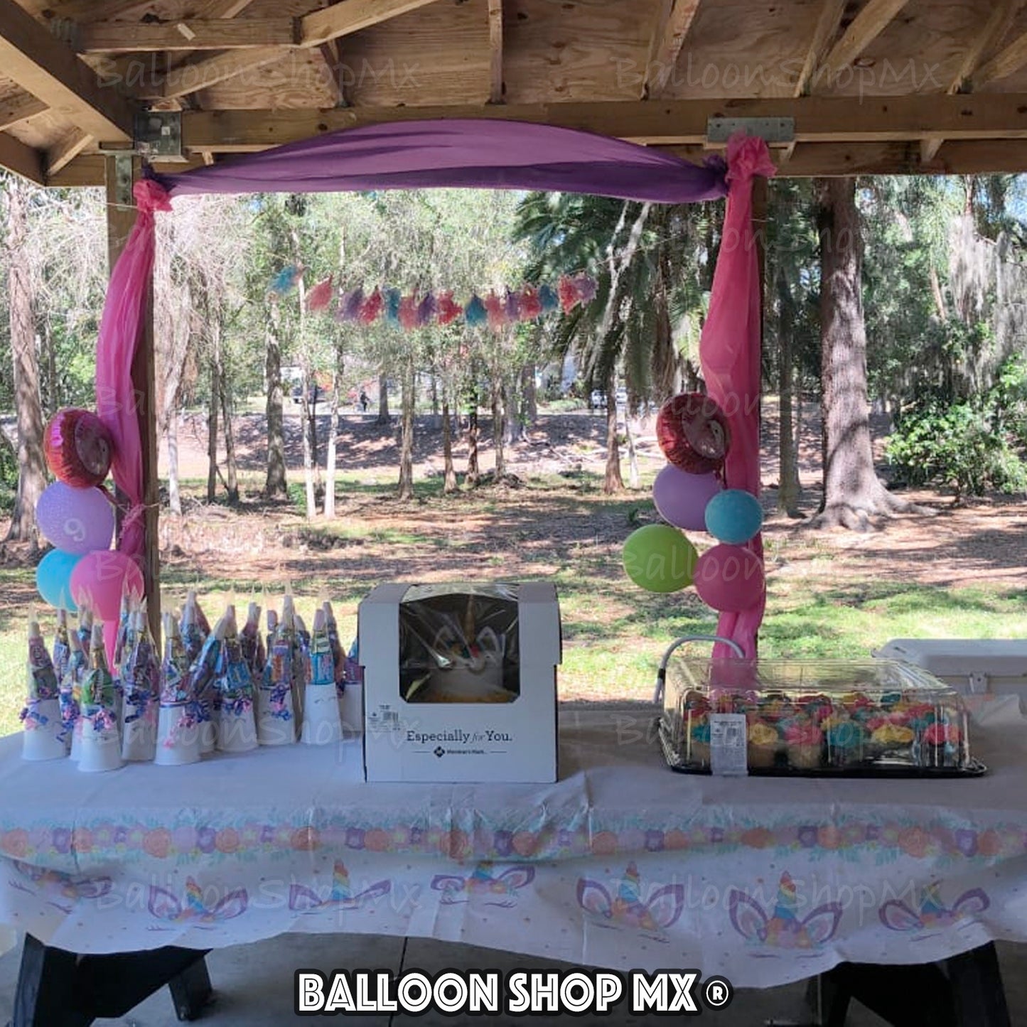 Mantel unicornio carita