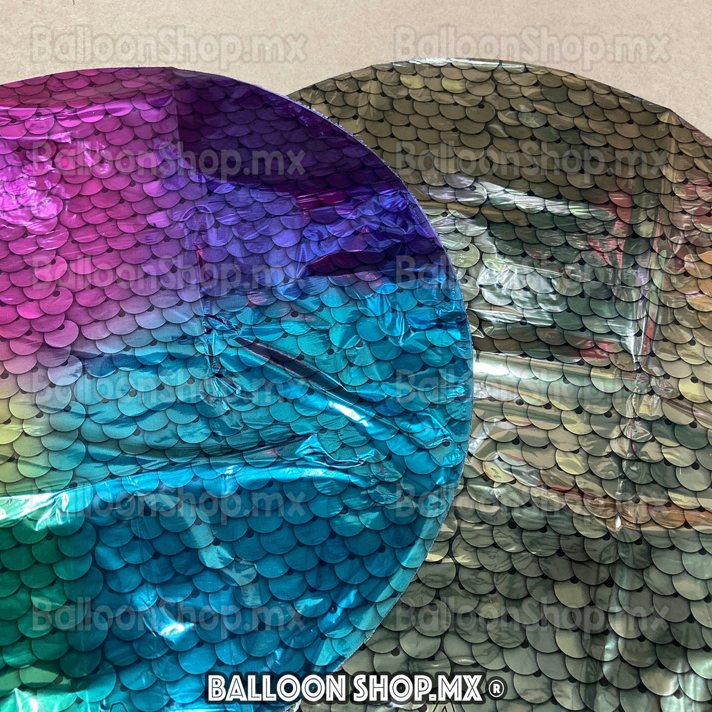 Redondo escamas arcoíris